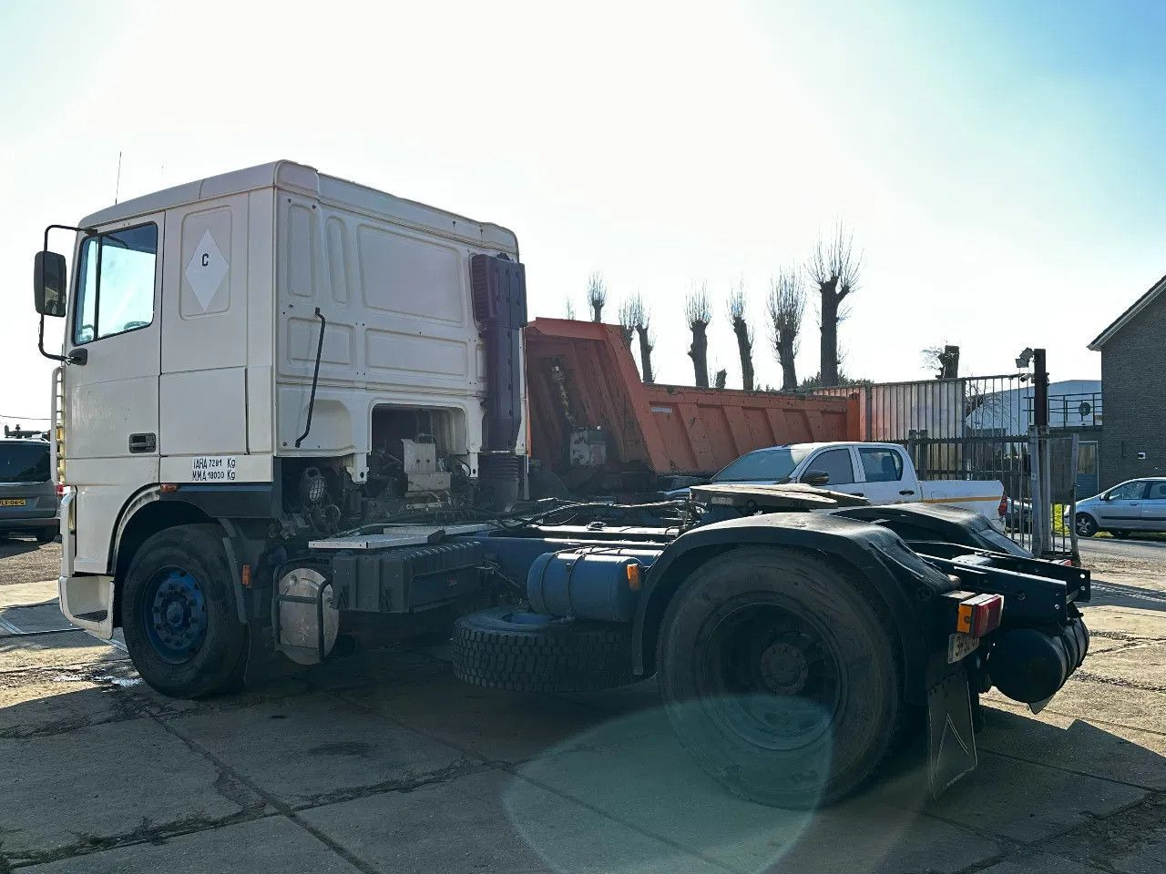 DAF XF 95.380 4X2 Tractor-unit Spring/Air ZF Manual DAF XF 95.380 4X2 Tractor-unit Spring/Air ZF Manual - شاحنة جرار: صور 3 DAF XF 95.380 4X2 Tractor-unit Spring/Air ZF Manual DAF XF 95.380 4X2 Tractor-unit Spring/Air ZF Manual - شاحنة جرار: صور 3