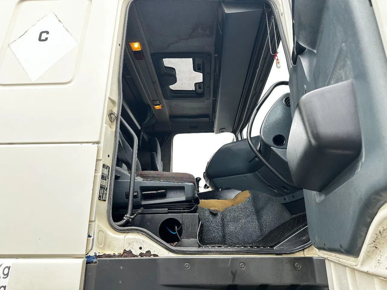 شاحنة جرار DAF XF 95.380 4X2 Tractor-unit Spring/Air ZF Manual DAF XF 95.380 4X2 Tractor-unit Spring/Air ZF Manual: صور 15