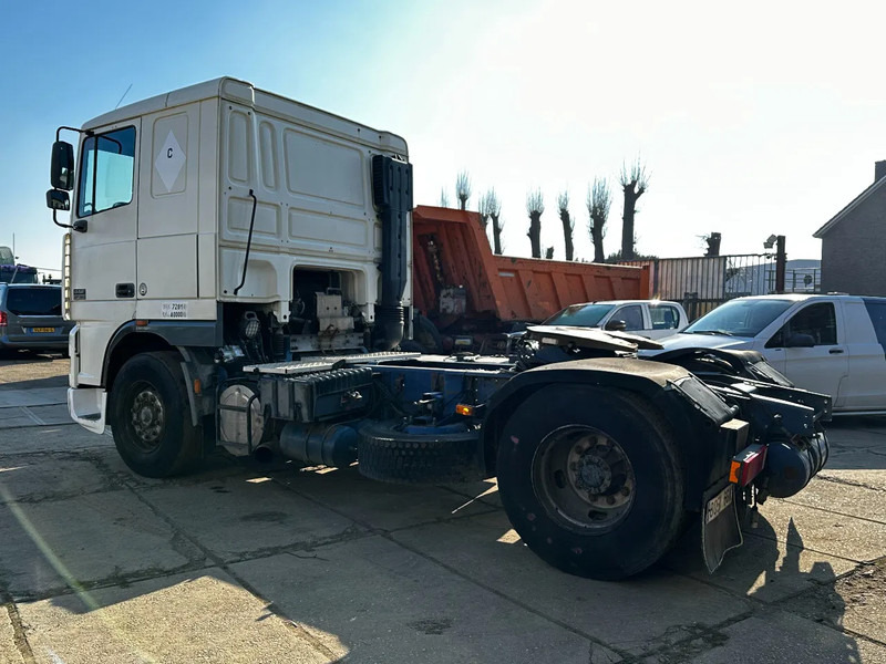 DAF XF 95.380 4X2 Tractor-unit Spring/Air ZF Manual Euro2 PTO - شاحنة جرار: صور 3 DAF XF 95.380 4X2 Tractor-unit Spring/Air ZF Manual Euro2 PTO - شاحنة جرار: صور 3
