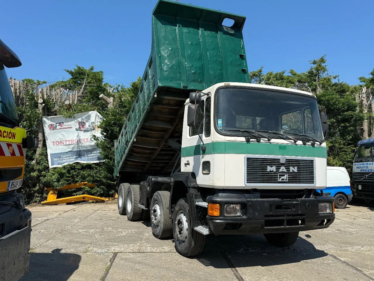MAN 35.372 8X4 Tipper Spring/Spring ZF Manual Gear E - قلابات: صور 1 MAN 35.372 8X4 Tipper Spring/Spring ZF Manual Gear E - قلابات: صور 1