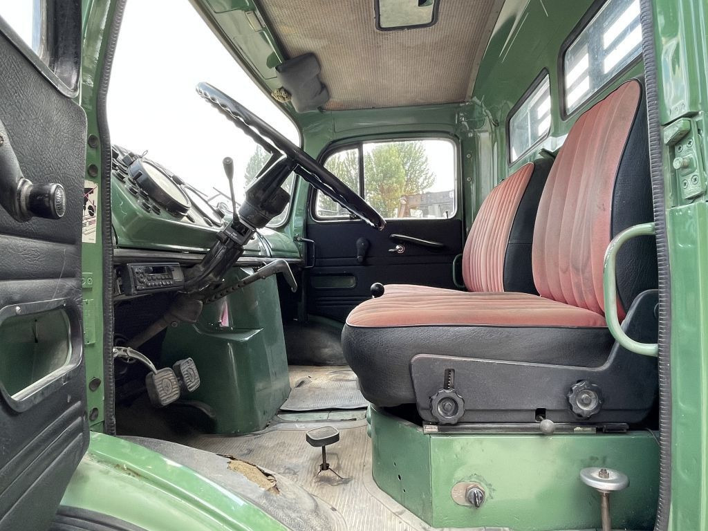 قلابات Mercedes-Benz 911 4X2 Tipper Manual Gear Spring/Spring *Top co Mercedes-Benz 911 4X2 Tipper Manual Gear Spring/Spring *Top co: صور 6