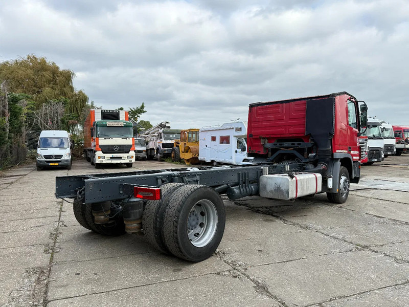 Mercedes-Benz Actros 1841 V6 4X2 Chassis MP2 Airco Low Cabine - الشاسيه شاحنة: صور 4 Mercedes-Benz Actros 1841 V6 4X2 Chassis MP2 Airco Low Cabine - الشاسيه شاحنة: صور 4