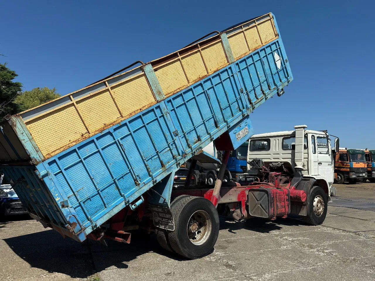 Renault G230 4X2 Tipper Spring/Spring Manual Gearbox - قلابات: صور 4 Renault G230 4X2 Tipper Spring/Spring Manual Gearbox - قلابات: صور 4