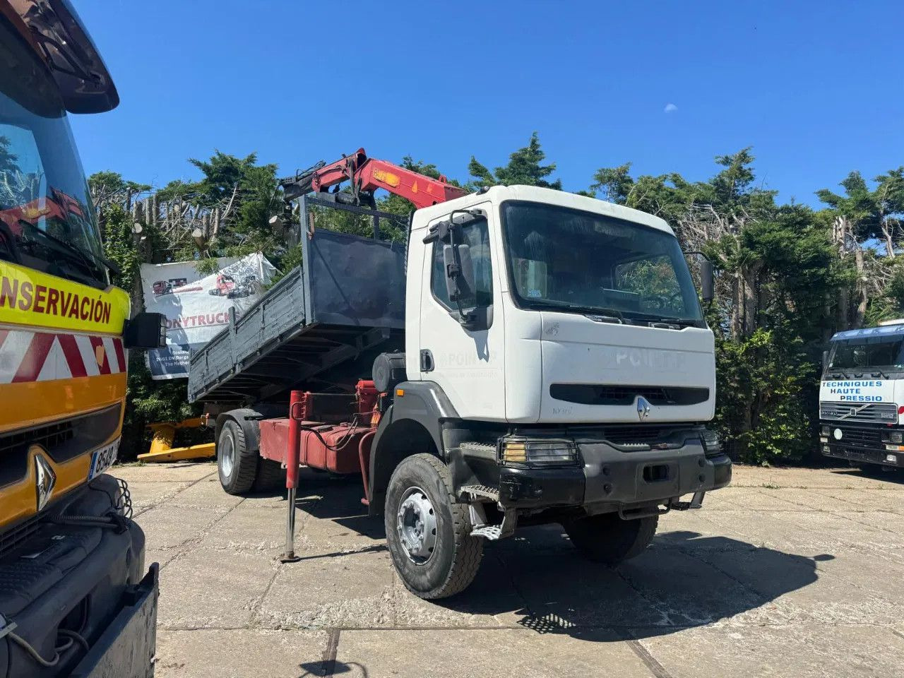 Renault Kerax 340 4X2 Tipper+Crane Spring/Spring Euro2 M - شاحنة جرار: صور 1 Renault Kerax 340 4X2 Tipper+Crane Spring/Spring Euro2 M - شاحنة جرار: صور 1