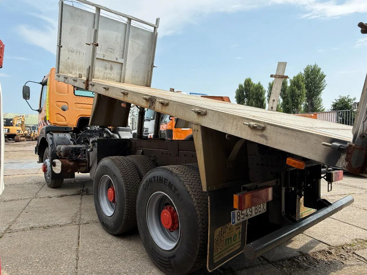 Renault Kerax 400 6X6 Tipper Spring/spring ZF Man Gear E - قلابات: صور 3 Renault Kerax 400 6X6 Tipper Spring/spring ZF Man Gear E - قلابات: صور 3