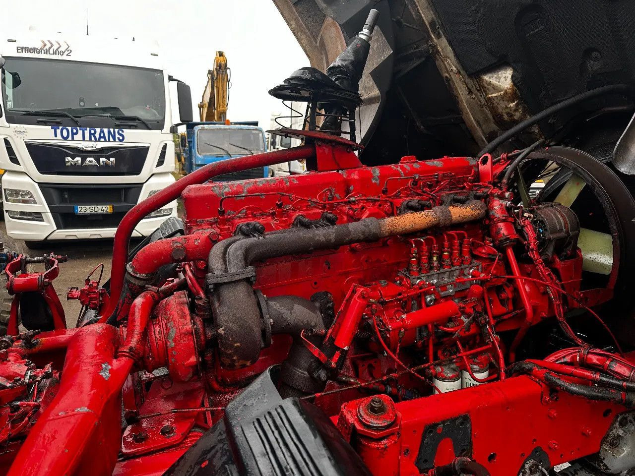 شاحنات مسطحة Scania P113-360 4X2 Platform Manual Gear Retarder Scania P113-360 4X2 Platform Manual Gear Retarder: صور 16