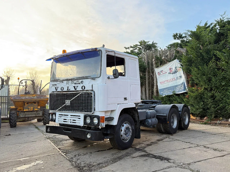Volvo F 12 Turbo B 380 6X4 Tractor-Unit Spring/Spring Manual Gearbox - شاحنة جرار: صور 2 Volvo F 12 Turbo B 380 6X4 Tractor-Unit Spring/Spring Manual Gearbox - شاحنة جرار: صور 2