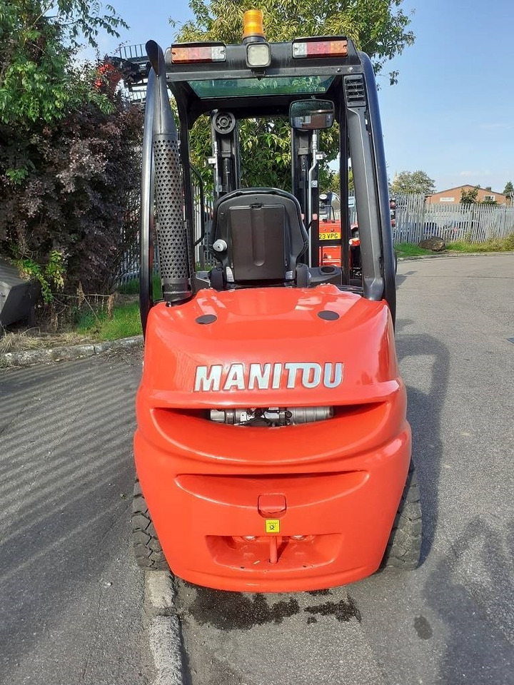 Manitou MI 25 D - رافعة شوكية ديزل: صور 4 Manitou MI 25 D - رافعة شوكية ديزل: صور 4