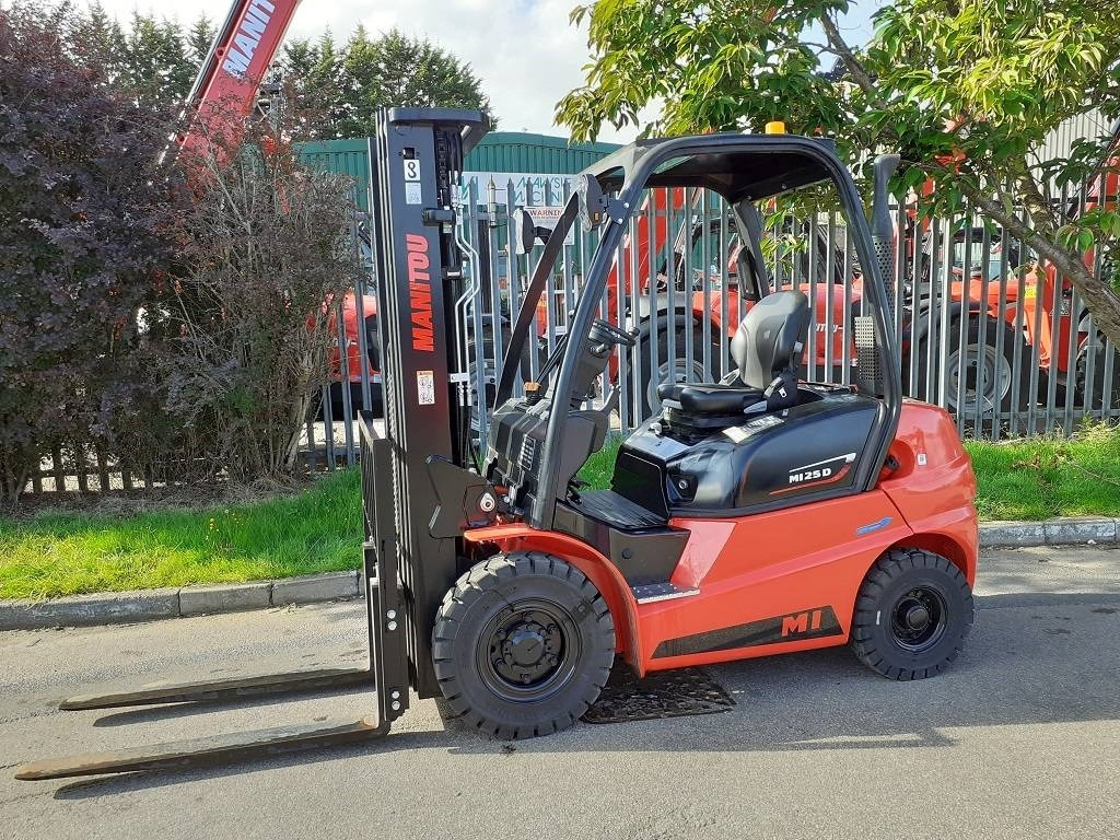Manitou MI 25 D - رافعة شوكية ديزل: صور 1 Manitou MI 25 D - رافعة شوكية ديزل: صور 1