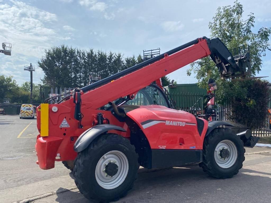 Manitou MT 1335 - رافعة تلسكوبية: صور 3 Manitou MT 1335 - رافعة تلسكوبية: صور 3