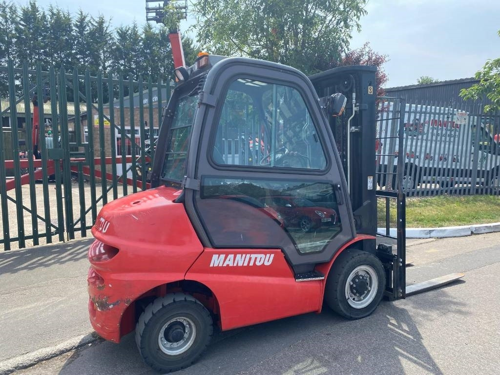 Manitou Mi25D - رافعة شوكية ديزل: صور 1 Manitou Mi25D - رافعة شوكية ديزل: صور 1