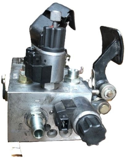 Brake valve for Linde - صمامات هيدروليكية - معدات المناولة: صور 4 Brake valve for Linde - صمامات هيدروليكية - معدات المناولة: صور 4