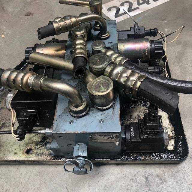 Control Valve for Jungheinrich - صمامات هيدروليكية - معدات المناولة: صور 3 Control Valve for Jungheinrich - صمامات هيدروليكية - معدات المناولة: صور 3