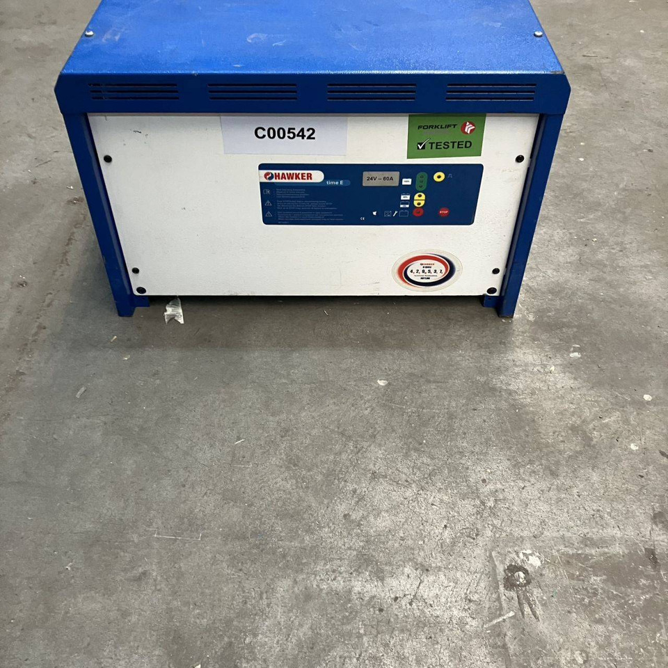 Hawker 24V/60A - قطع الغيار - معدات المناولة: صور 1 Hawker 24V/60A - قطع الغيار - معدات المناولة: صور 1