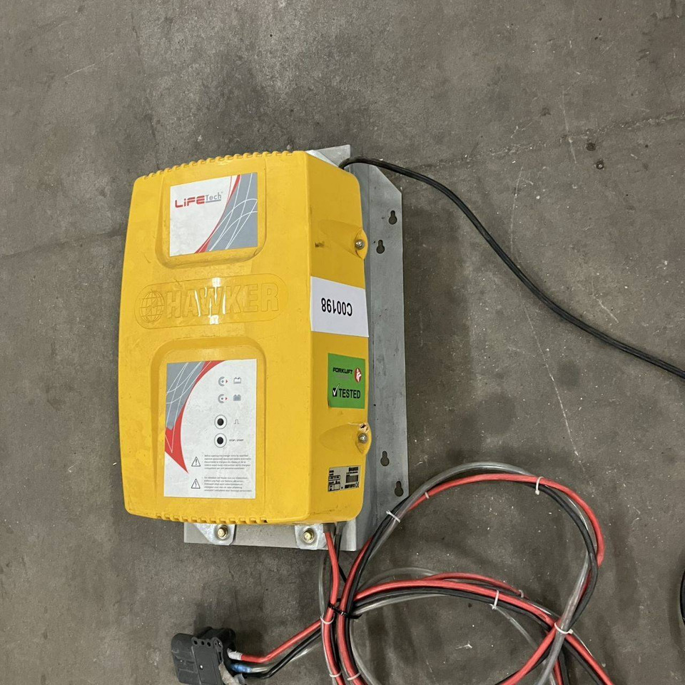 Hawker 24V/80A Life Tech (2) - قطع الغيار - معدات المناولة: صور 1 Hawker 24V/80A Life Tech (2) - قطع الغيار - معدات المناولة: صور 1