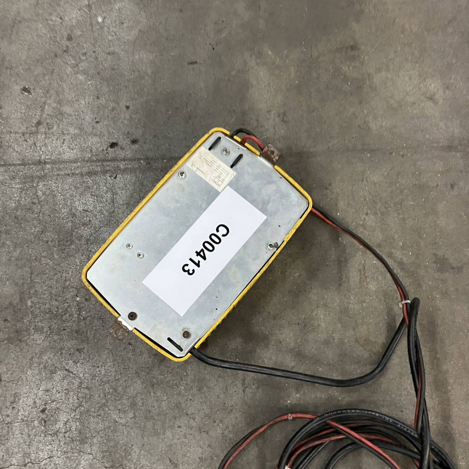 Hawker 24V20A - قطع الغيار - معدات المناولة: صور 4 Hawker 24V20A - قطع الغيار - معدات المناولة: صور 4