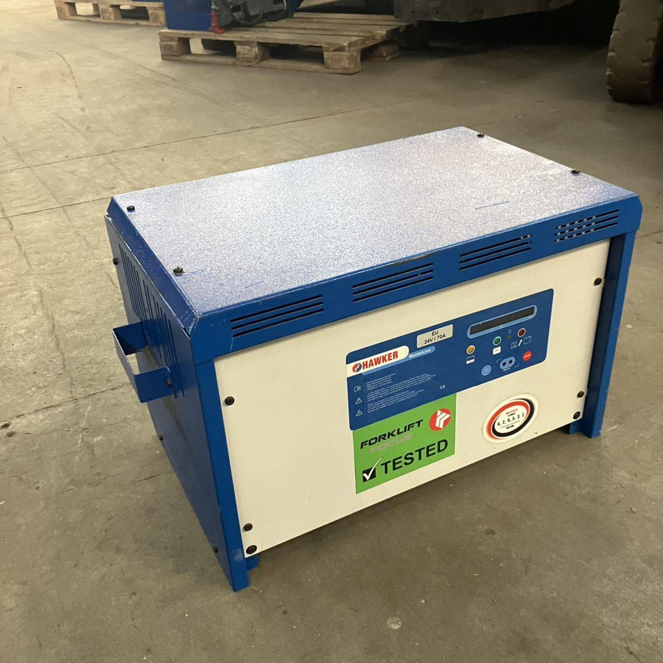 Hawker E24V/70A - قطع الغيار - معدات المناولة: صور 2 Hawker E24V/70A - قطع الغيار - معدات المناولة: صور 2