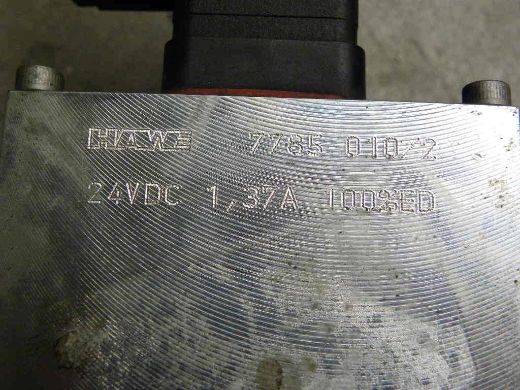 Hydraulic Consol with 2 hydraulic levers for Jungheinrich - صمامات هيدروليكية - معدات المناولة: صور 4 Hydraulic Consol with 2 hydraulic levers for Jungheinrich - صمامات هيدروليكية - معدات المناولة: صور 4