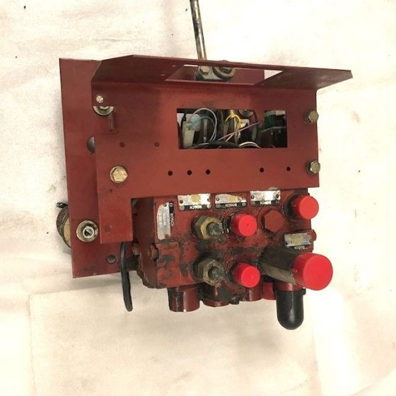 Hydraulic control valve for Linde - صمامات هيدروليكية - معدات المناولة: صور 2 Hydraulic control valve for Linde - صمامات هيدروليكية - معدات المناولة: صور 2