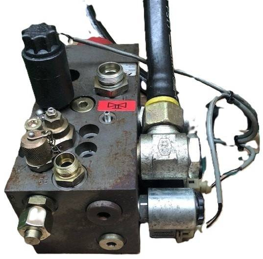 Hydraulic control valve - صمامات هيدروليكية - معدات المناولة: صور 2 Hydraulic control valve - صمامات هيدروليكية - معدات المناولة: صور 2