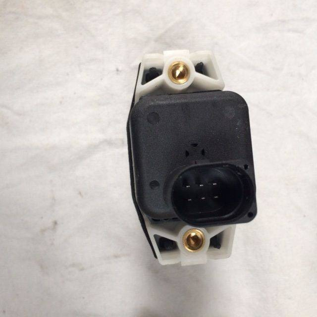 JOYSTICK FOR LINDE SERIES 394-02 - النظام الكهربائي - معدات المناولة: صور 4 JOYSTICK FOR LINDE SERIES 394-02 - النظام الكهربائي - معدات المناولة: صور 4