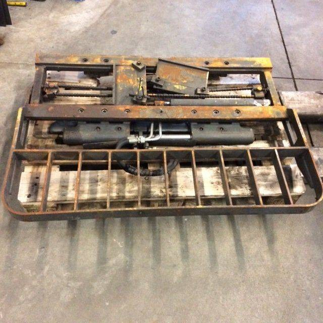 Kaup Fork positioner with separate sideshift - ملحقات: صور 2 Kaup Fork positioner with separate sideshift - ملحقات: صور 2