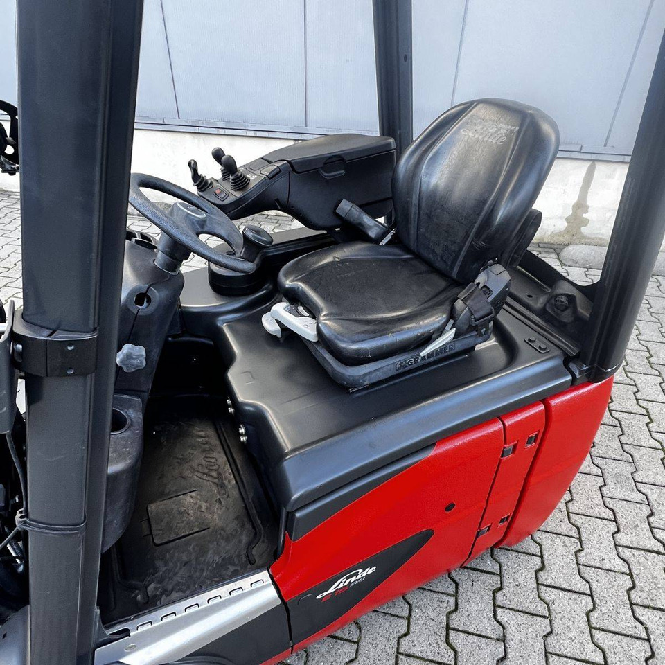 Linde E15 (386-02) EVO - رافعة شوكية كهربائية: صور 3 Linde E15 (386-02) EVO - رافعة شوكية كهربائية: صور 3