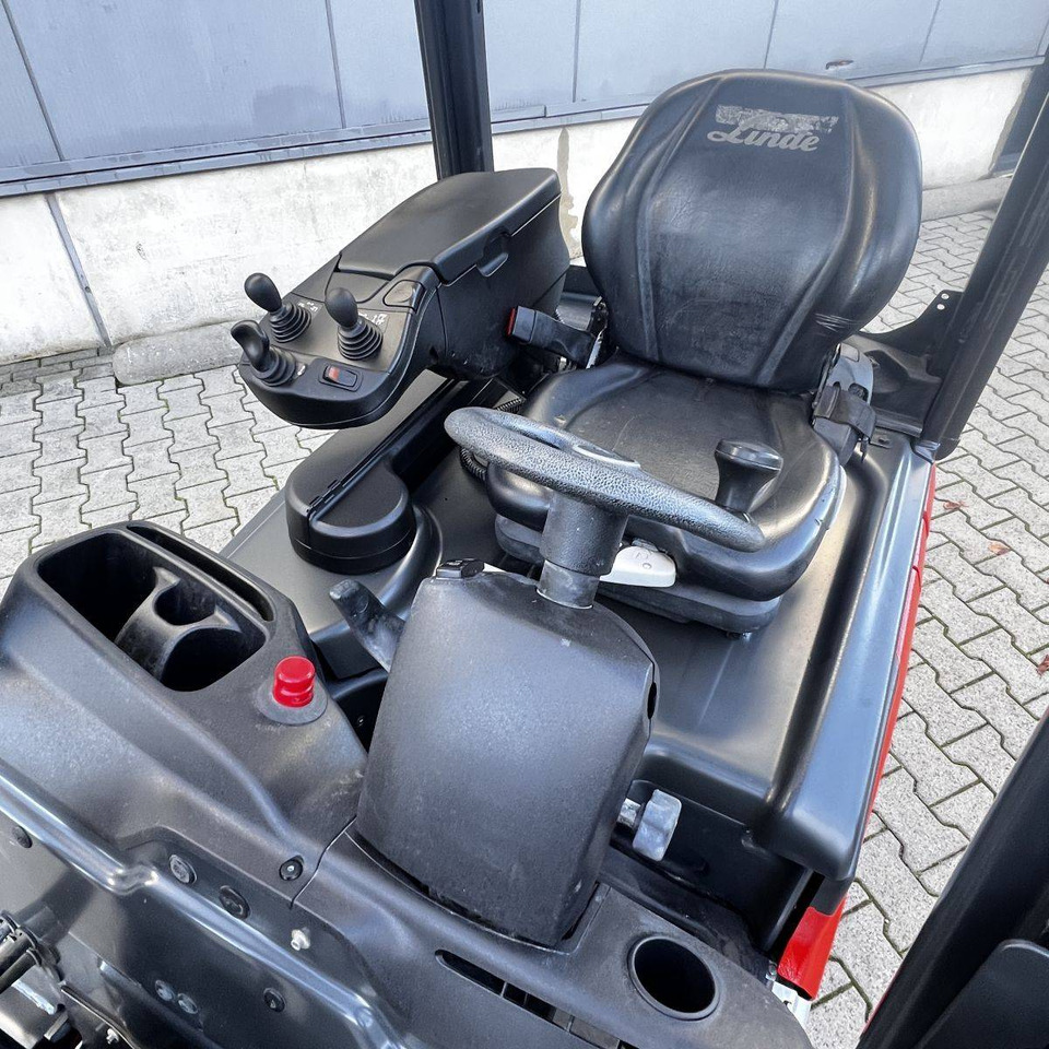 Linde E15 (386-02) EVO - رافعة شوكية كهربائية: صور 4 Linde E15 (386-02) EVO - رافعة شوكية كهربائية: صور 4