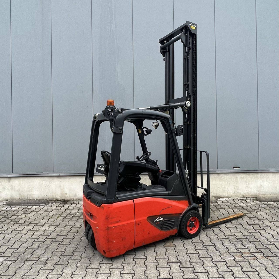 Linde E15 (386-02) EVO - رافعة شوكية كهربائية: صور 2 Linde E15 (386-02) EVO - رافعة شوكية كهربائية: صور 2