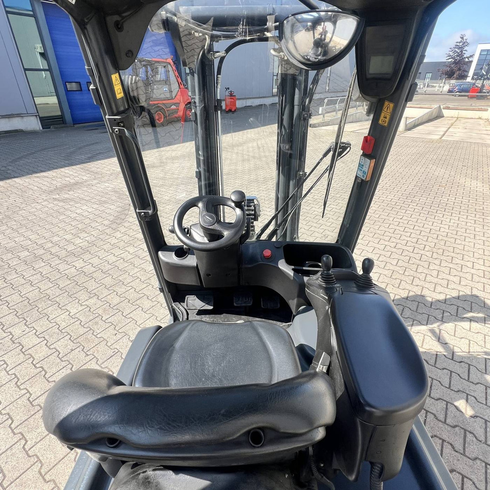 Linde E16PH (386-02) EVO - رافعة شوكية كهربائية: صور 5 Linde E16PH (386-02) EVO - رافعة شوكية كهربائية: صور 5