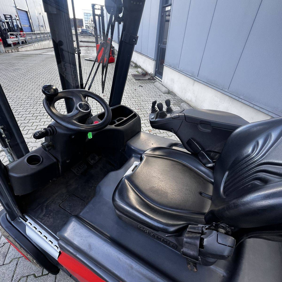 Linde E18 (386-02) EVO - رافعة شوكية كهربائية: صور 4 Linde E18 (386-02) EVO - رافعة شوكية كهربائية: صور 4