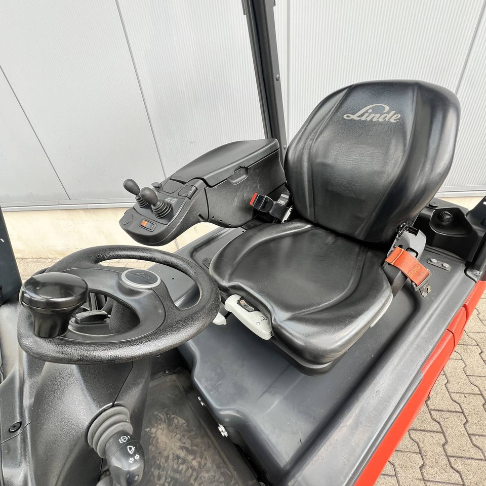 Linde E18P (386-02) EVO - رافعة شوكية كهربائية: صور 4 Linde E18P (386-02) EVO - رافعة شوكية كهربائية: صور 4
