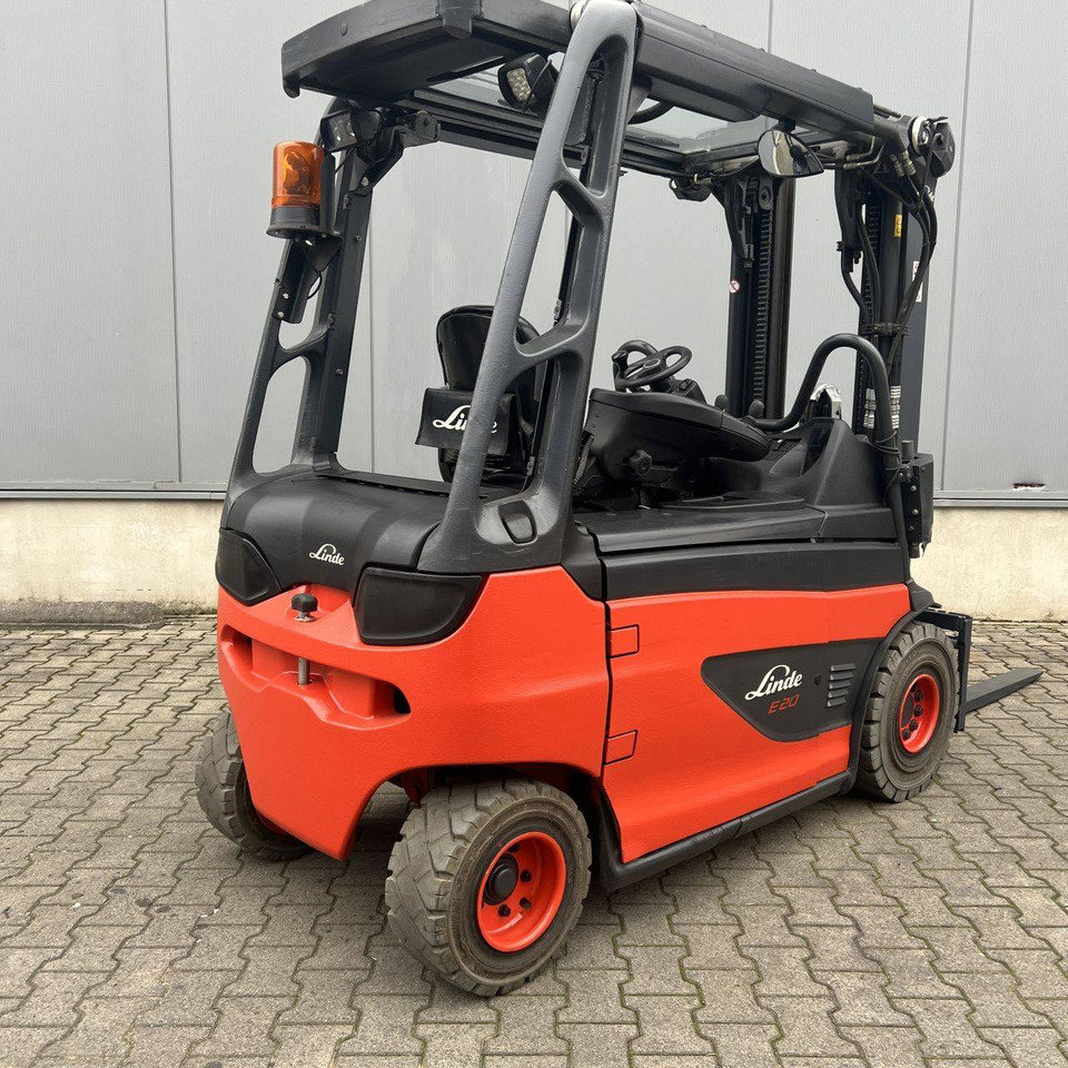 Linde E20R (387) Roadster - رافعة شوكية كهربائية: صور 4 Linde E20R (387) Roadster - رافعة شوكية كهربائية: صور 4
