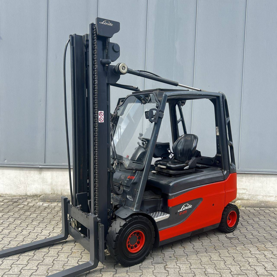Linde E25L (387) - رافعة شوكية كهربائية: صور 1 Linde E25L (387) - رافعة شوكية كهربائية: صور 1