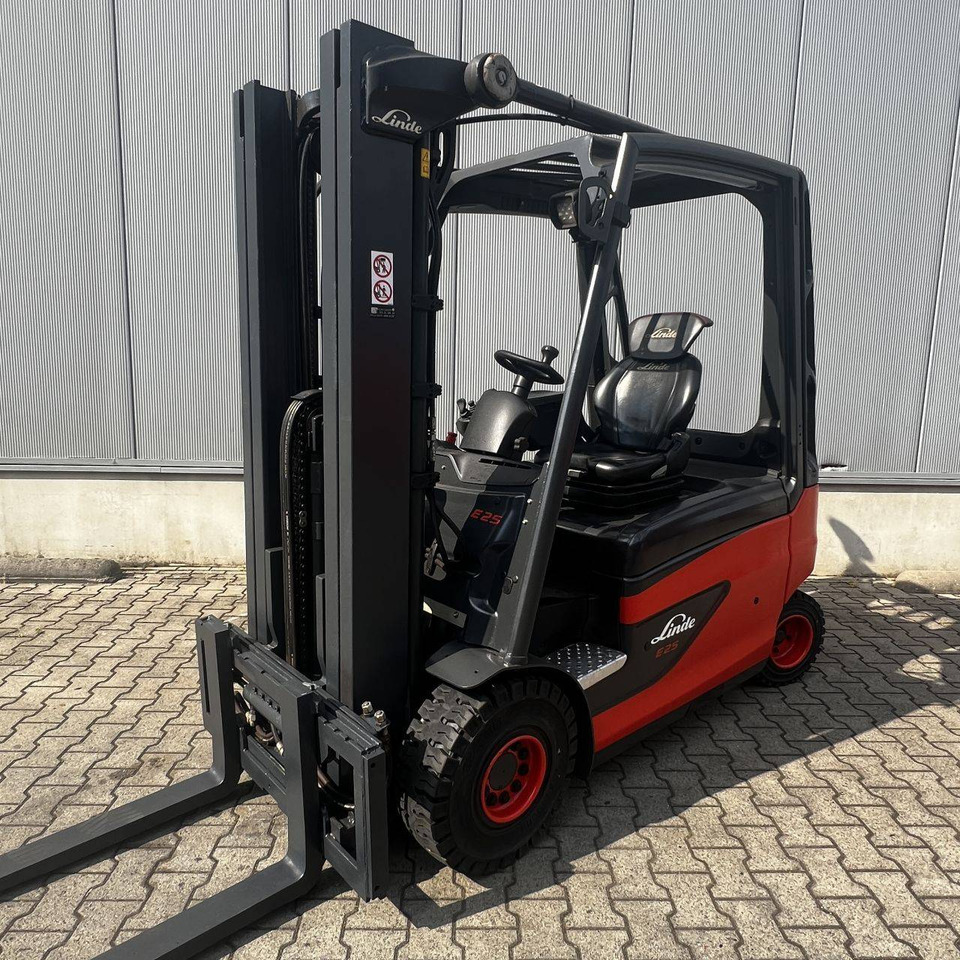 Linde E25L (387) - رافعة شوكية كهربائية: صور 1 Linde E25L (387) - رافعة شوكية كهربائية: صور 1