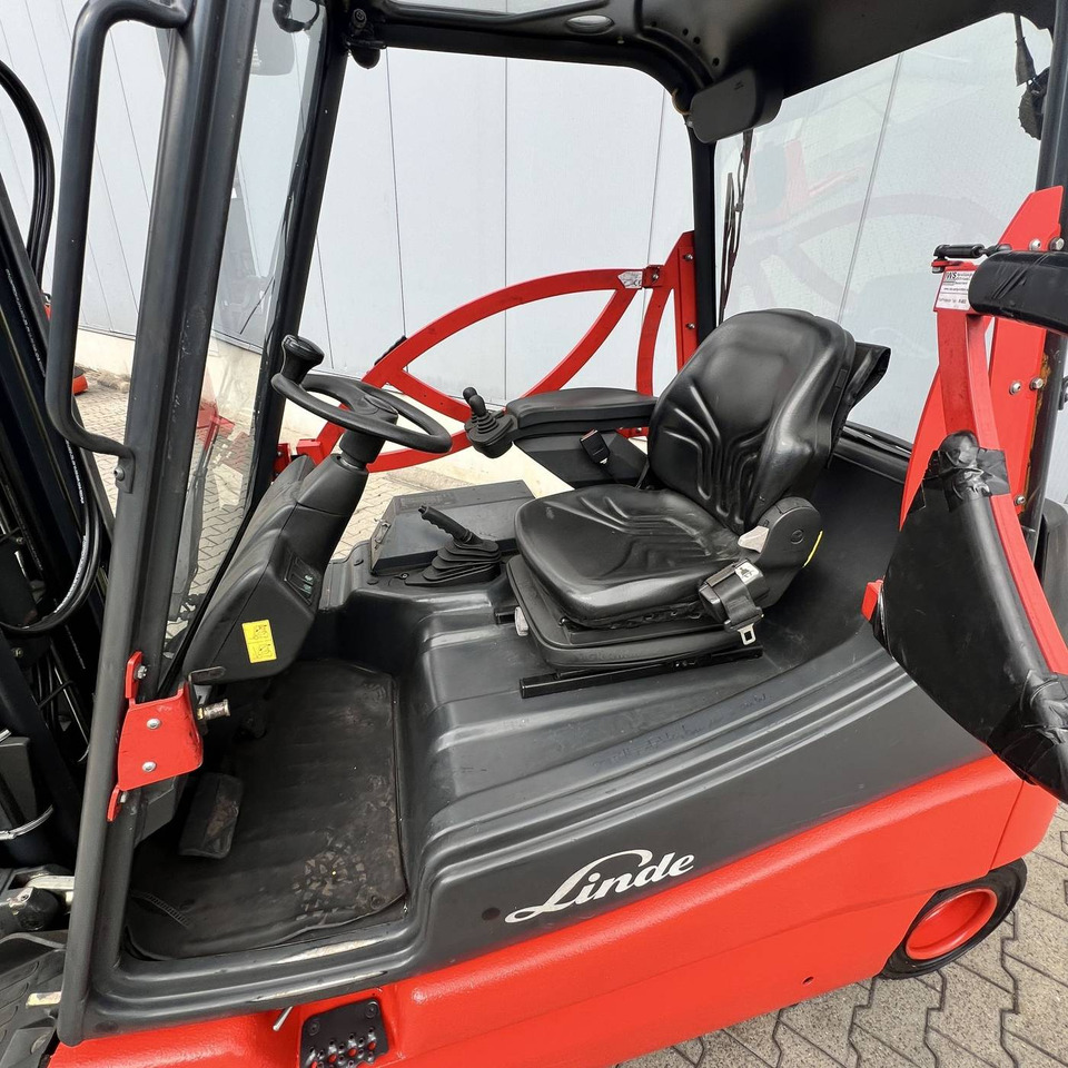 Linde E25S (336-03) - رافعة شوكية كهربائية: صور 5 Linde E25S (336-03) - رافعة شوكية كهربائية: صور 5