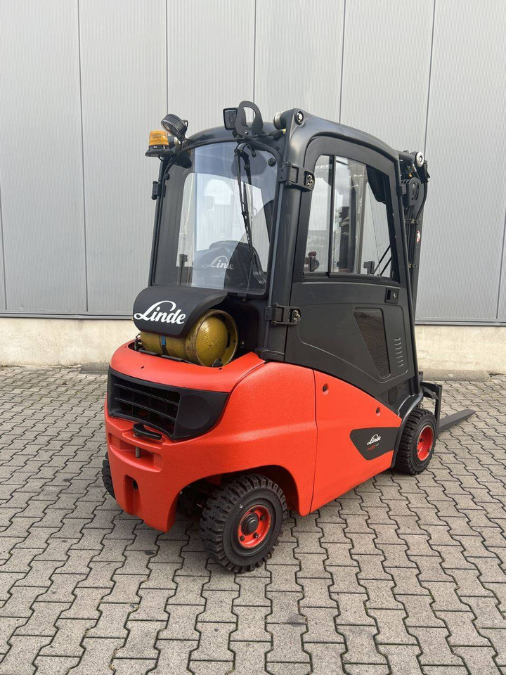 Linde H20T-01 (391) EVO - رافعة شوكية تعمل بالغاز: صور 3 Linde H20T-01 (391) EVO - رافعة شوكية تعمل بالغاز: صور 3