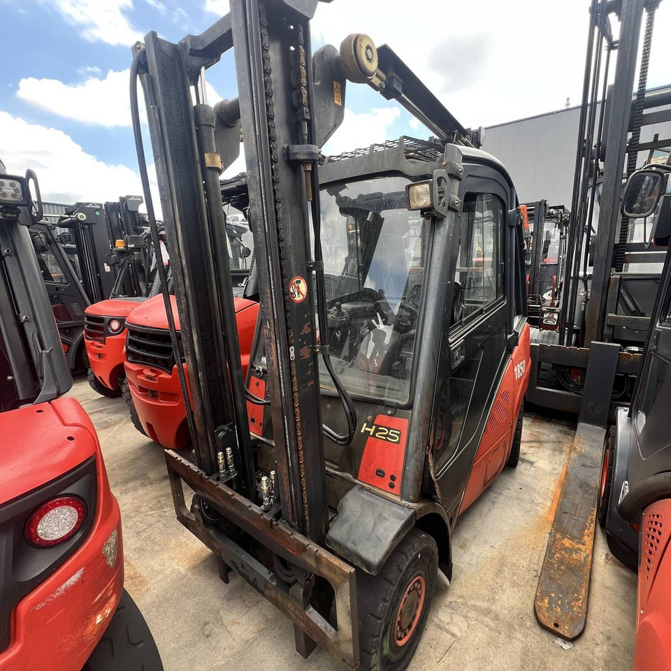 Linde H25D (392) - رافعة شوكية ديزل: صور 2 Linde H25D (392) - رافعة شوكية ديزل: صور 2