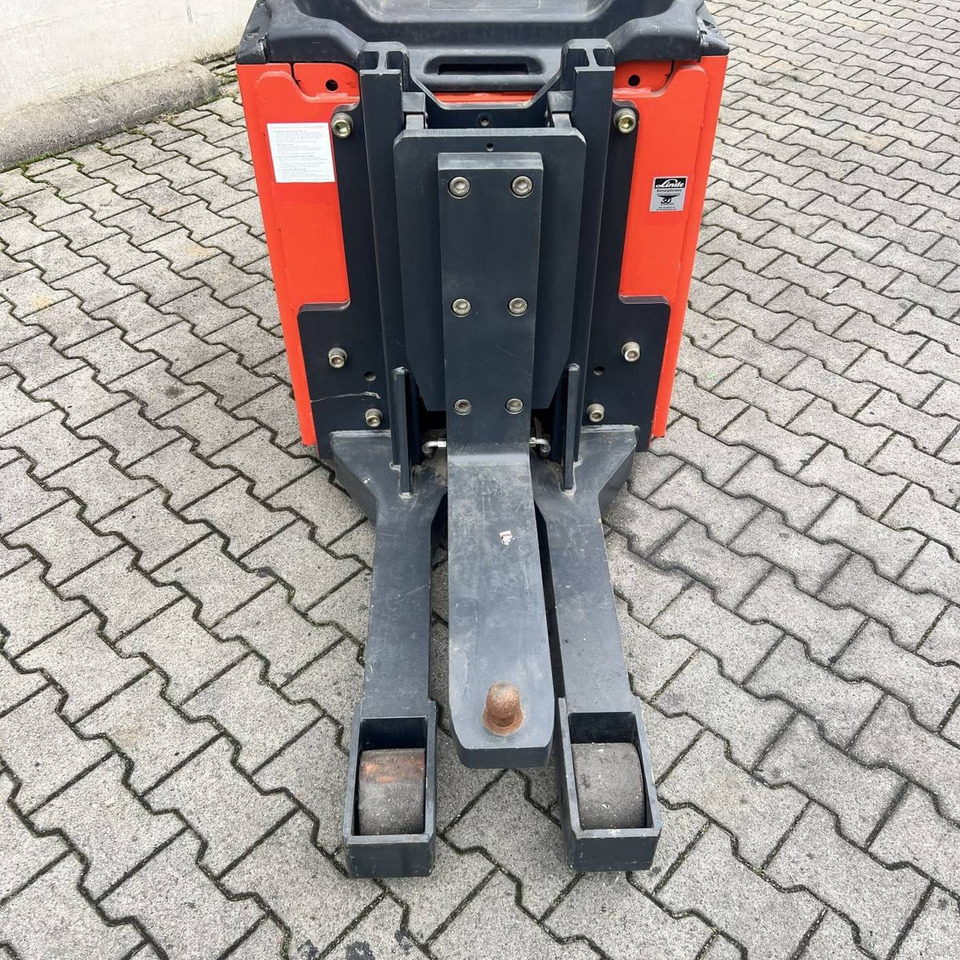 Linde P30 (132) - جرار السحب الكهربائي: صور 4 Linde P30 (132) - جرار السحب الكهربائي: صور 4