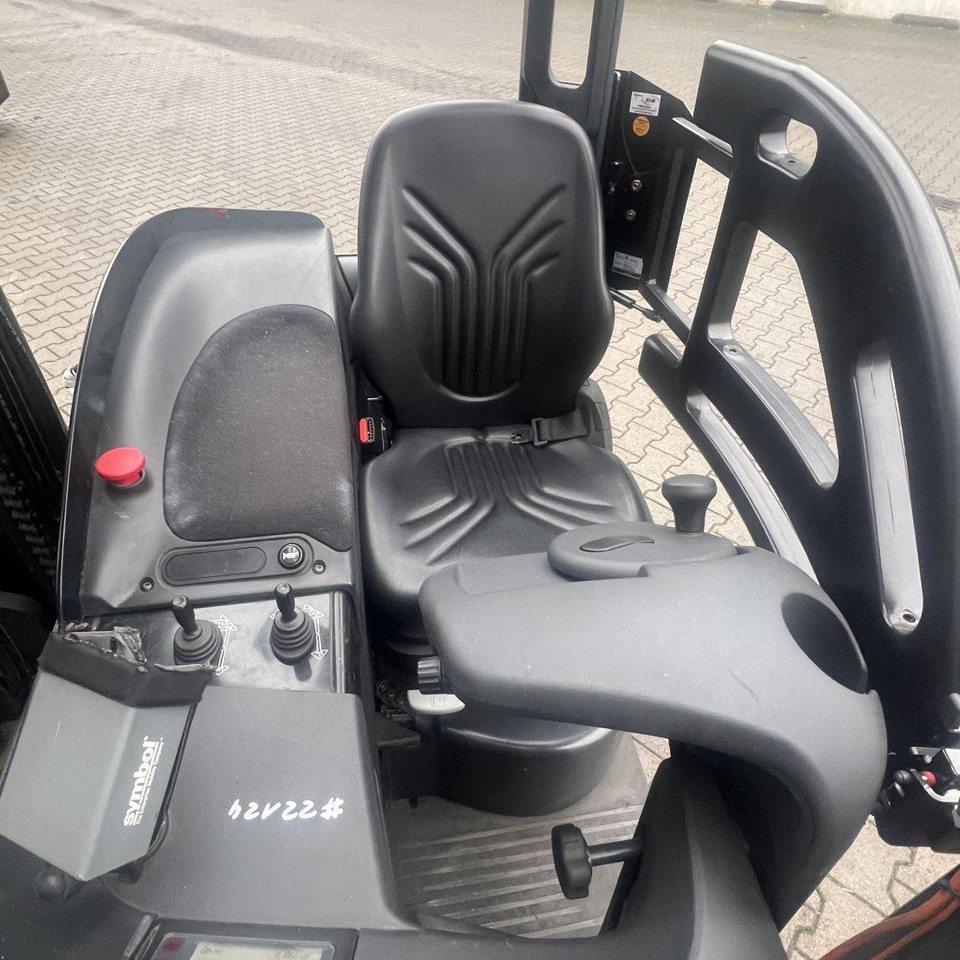 Linde R14S-12 - شاحنة مناولة: صور 5 Linde R14S-12 - شاحنة مناولة: صور 5