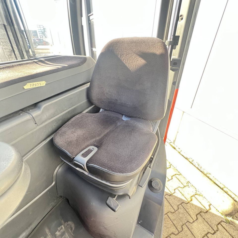 Linde R16G (1120) - شاحنة مناولة: صور 5 Linde R16G (1120) - شاحنة مناولة: صور 5
