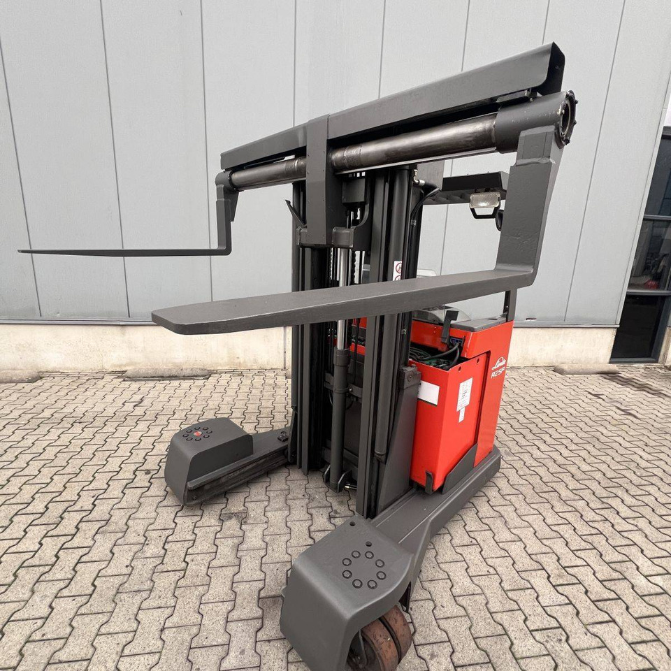 Linde R25F - شاحنة المناولة رباعية الاتجاهات: صور 5 Linde R25F - شاحنة المناولة رباعية الاتجاهات: صور 5