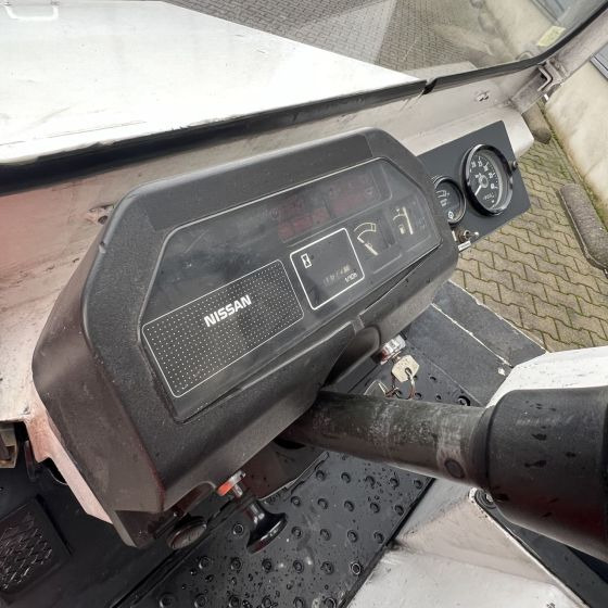 Nissan FV02A25U - جرار السحب الكهربائي: صور 4 Nissan FV02A25U - جرار السحب الكهربائي: صور 4