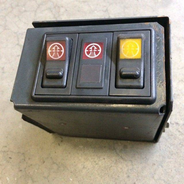 Operating unit for Linde H50-80, Series 353-02 - المحرك و قطع الغيار - معدات المناولة: صور 2 Operating unit for Linde H50-80, Series 353-02 - المحرك و قطع الغيار - معدات المناولة: صور 2