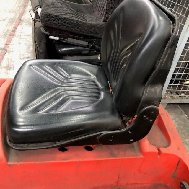 Seat for Linde P60, Series 126 - مقاعد السيارات - معدات المناولة: صور 3 Seat for Linde P60, Series 126 - مقاعد السيارات - معدات المناولة: صور 3