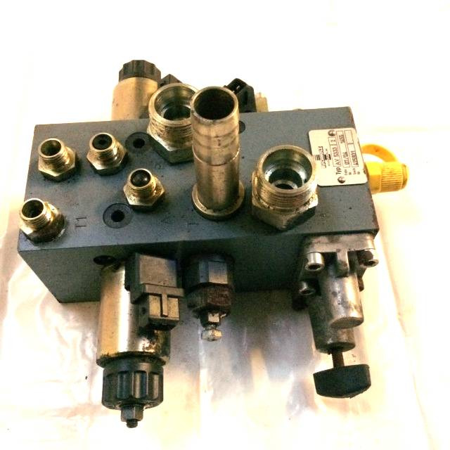 Steering block Hydraulik Still - صمامات هيدروليكية - معدات المناولة: صور 2 Steering block Hydraulik Still - صمامات هيدروليكية - معدات المناولة: صور 2