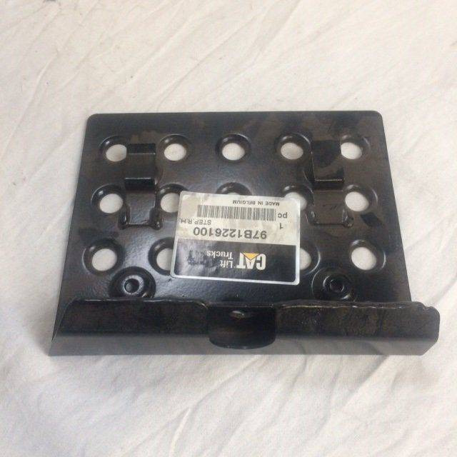 Step R.H. for Mitsubishi - قطع الغيار - معدات المناولة: صور 3 Step R.H. for Mitsubishi - قطع الغيار - معدات المناولة: صور 3