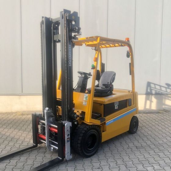 Unicarriers EH30L (G1Q2L30Q) - رافعة شوكية كهربائية: صور 1 Unicarriers EH30L (G1Q2L30Q) - رافعة شوكية كهربائية: صور 1