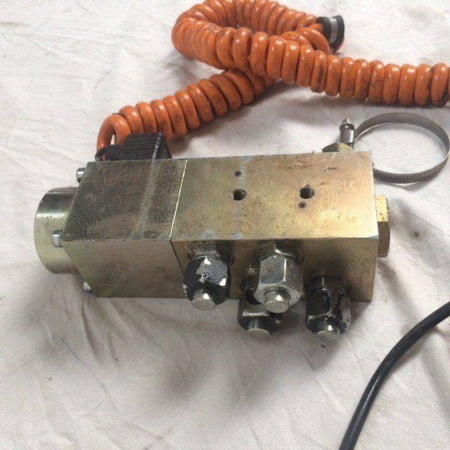 VALVE (OVERPRESSURE FLOW) - صمامات هيدروليكية - معدات المناولة: صور 2 VALVE (OVERPRESSURE FLOW) - صمامات هيدروليكية - معدات المناولة: صور 2