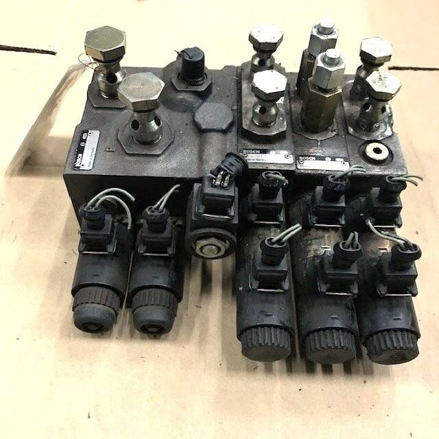 Valve Block for Still R60-30,R60-35, R60-40, R60-45, R60-50 - صمامات هيدروليكية - معدات المناولة: صور 1 Valve Block for Still R60-30,R60-35, R60-40, R60-45, R60-50 - صمامات هيدروليكية - معدات المناولة: صور 1